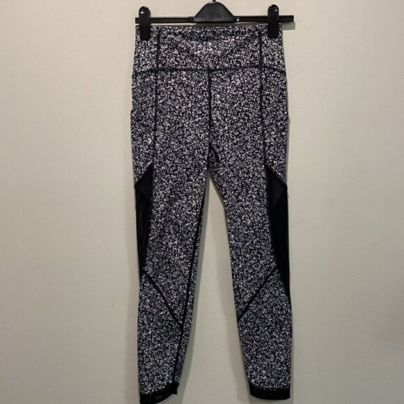 Lululemon Sole Training 7/8 TightDaisy Dust Alpine White Black / Black Size 6 - Picture 15 of 16